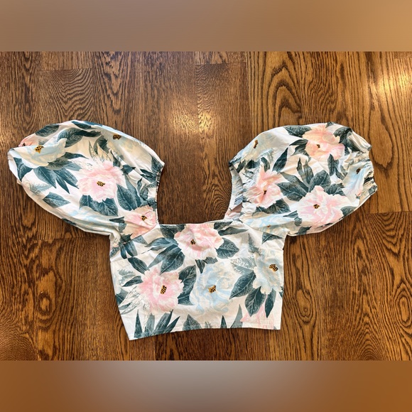 Billabong Tops - Billabong Pink and Green Puff Sleeve Crop Blouse